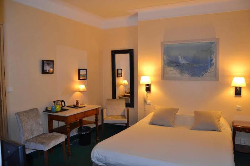Hotel Ajoncs D'Or Saint-Malo Exterior foto